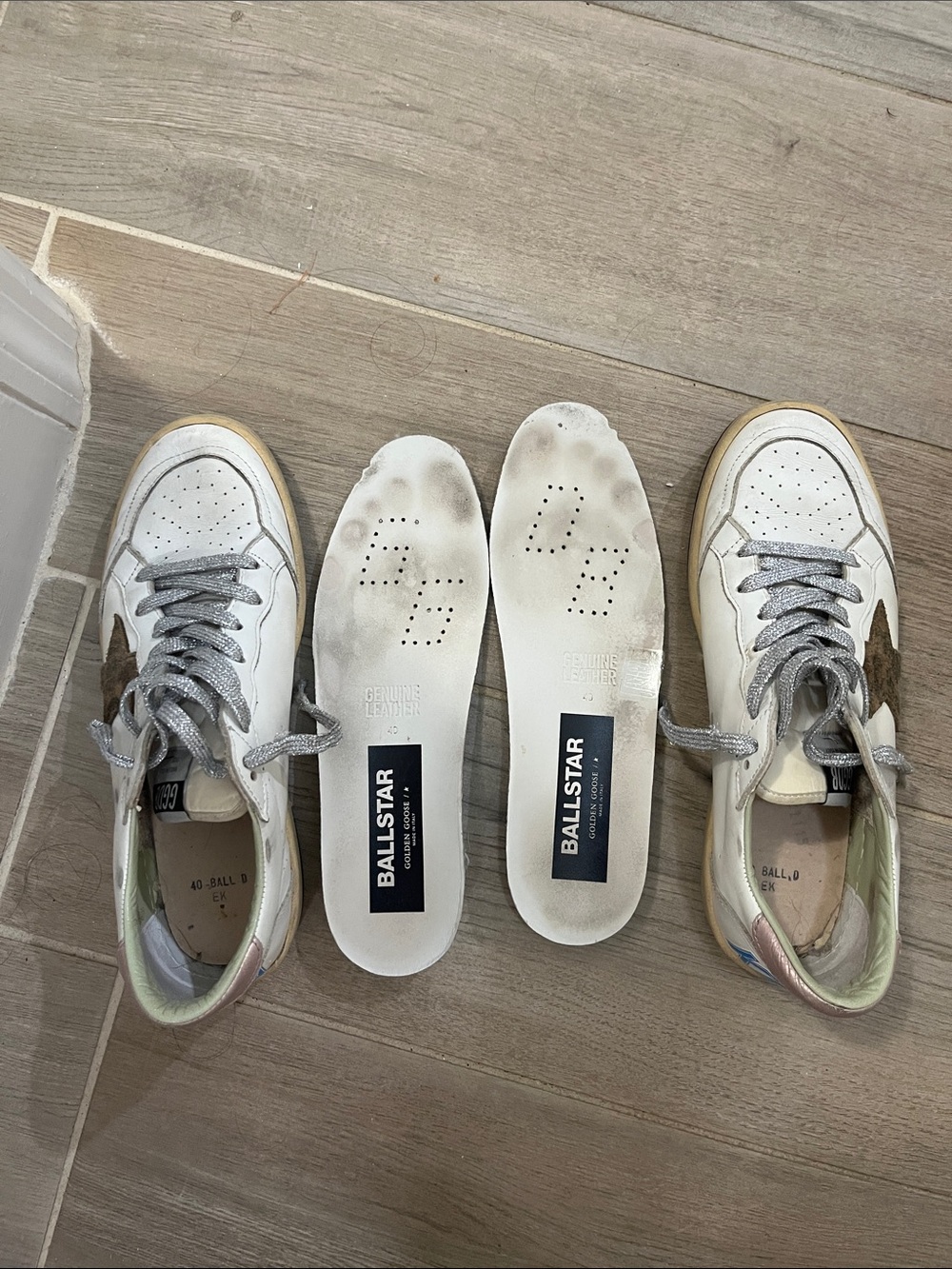Golden Goose White Leather Ballstar Sneaker - Picture 14 of 15